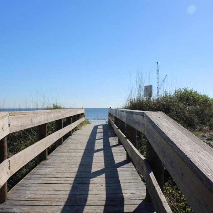 Beachside Retreat Awaits At Jacksonville Beach Ngoại thất bức ảnh